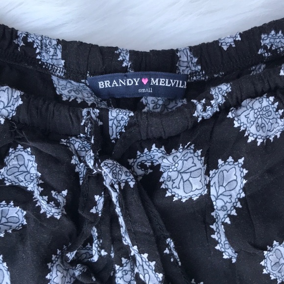 Brandy Melville Paisley Drawstring Shorts - Picture 3 of 8